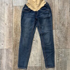 Maternity skinny jeans